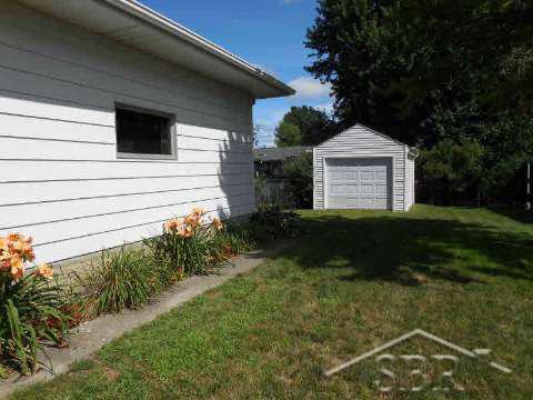 11125 South Evergreen Road Birch Run, MI 48415 - Photo 22 of 27 20366186-21.JPG