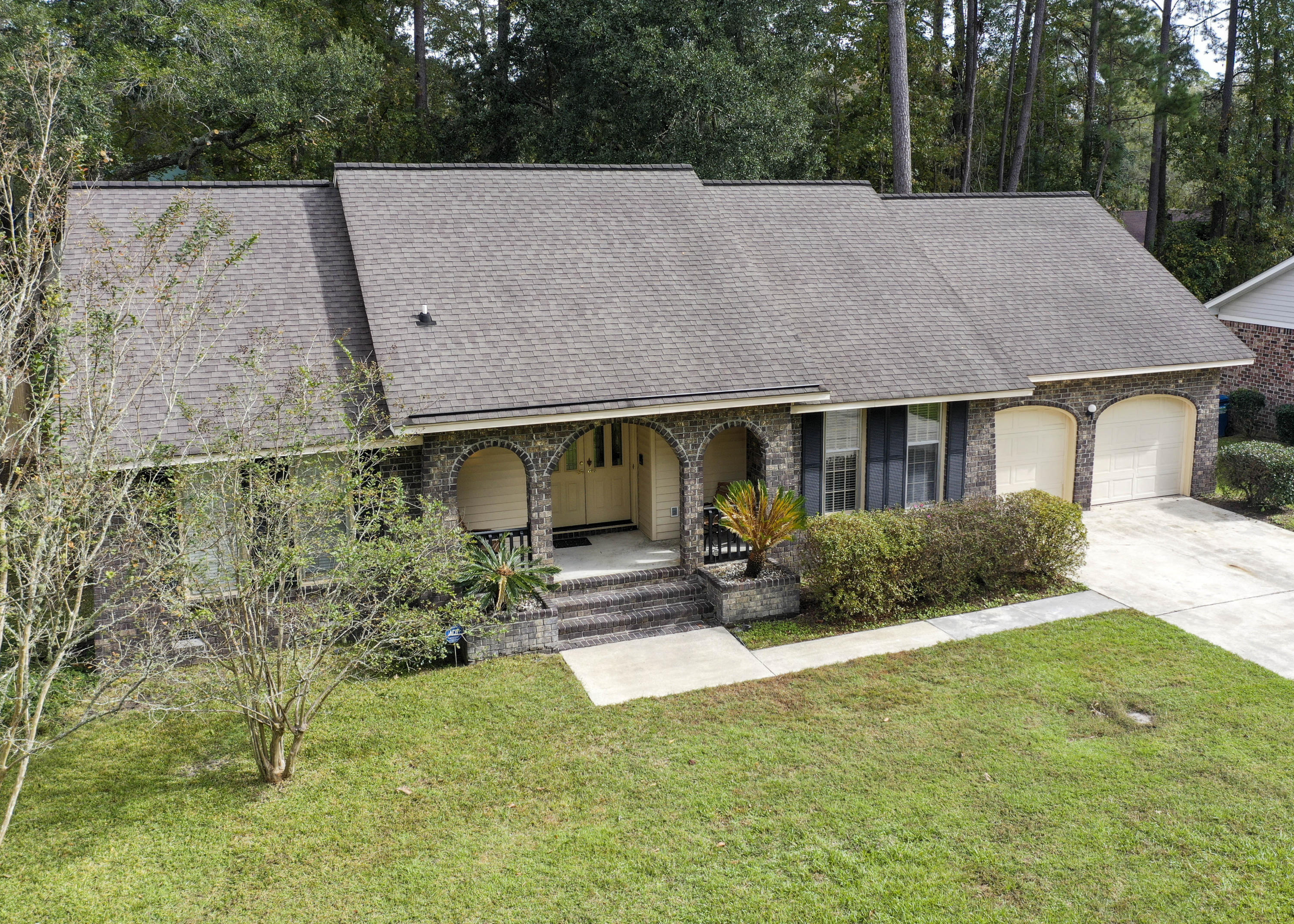 200 Brailsford Road Summerville, SC 29485 - Photo 2 of 15 BA13