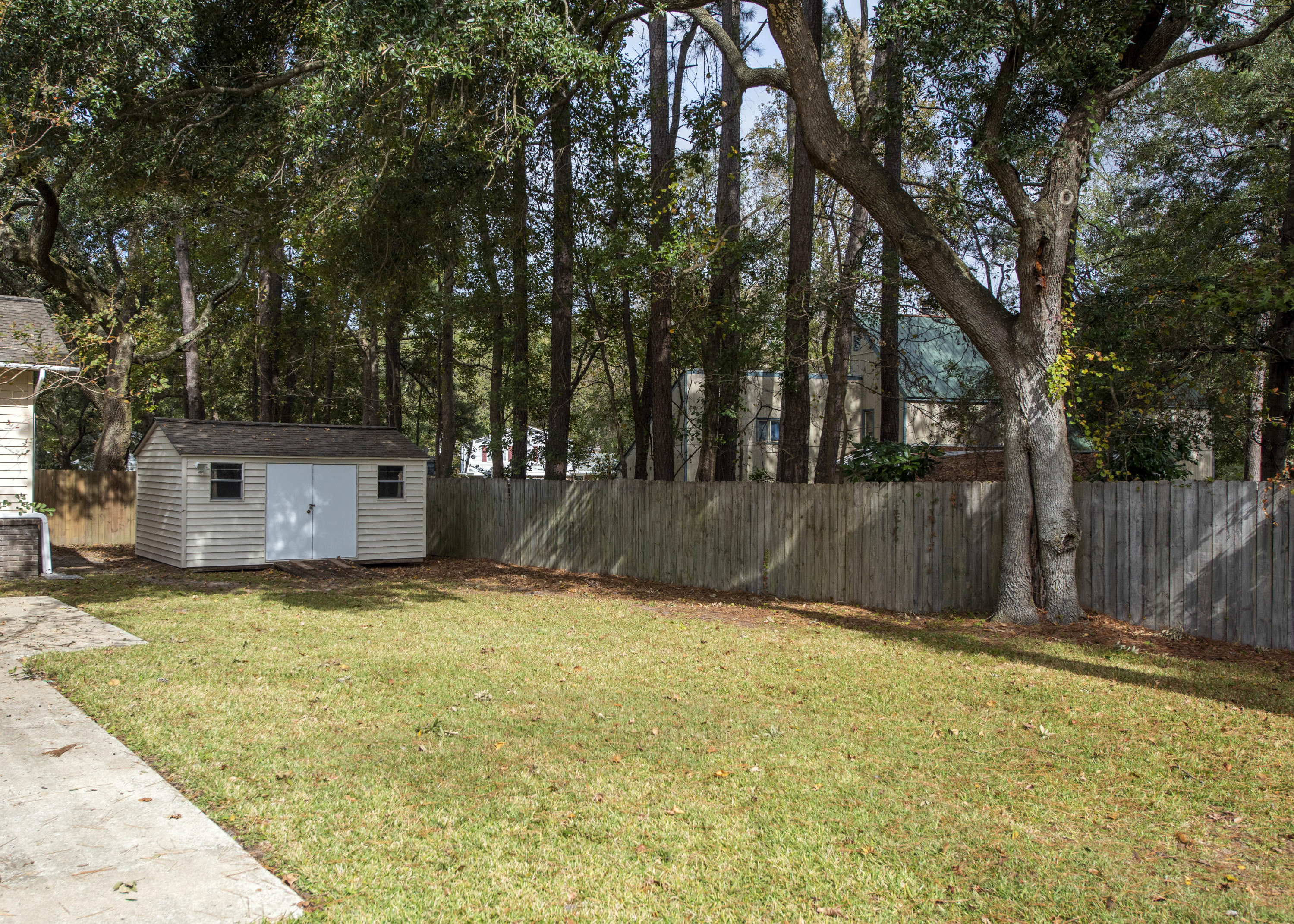 200 Brailsford Road Summerville, SC 29485 - Photo 14 of 15 BA16