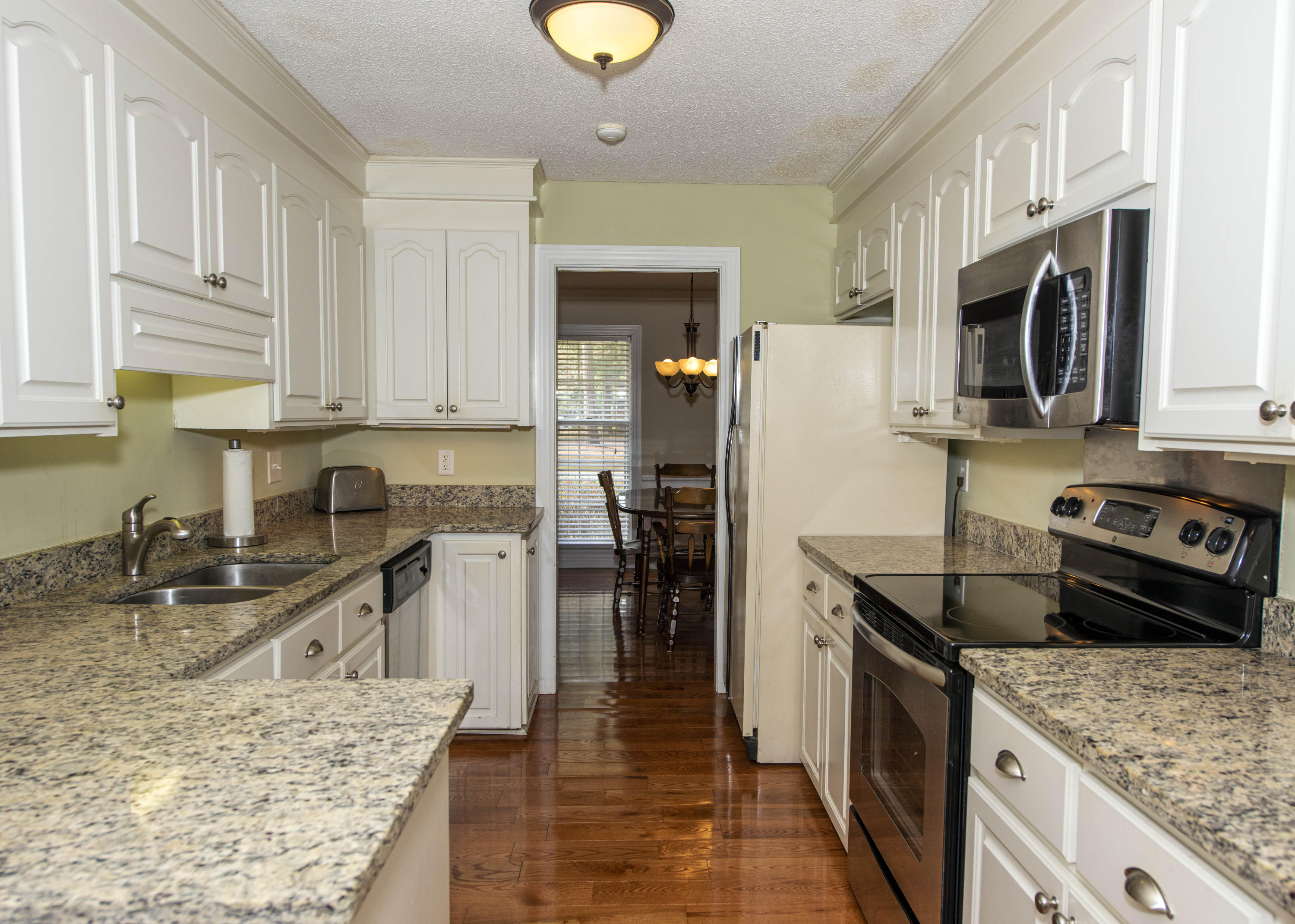200 Brailsford Road Summerville, SC 29485 - Photo 7 of 15 BA6