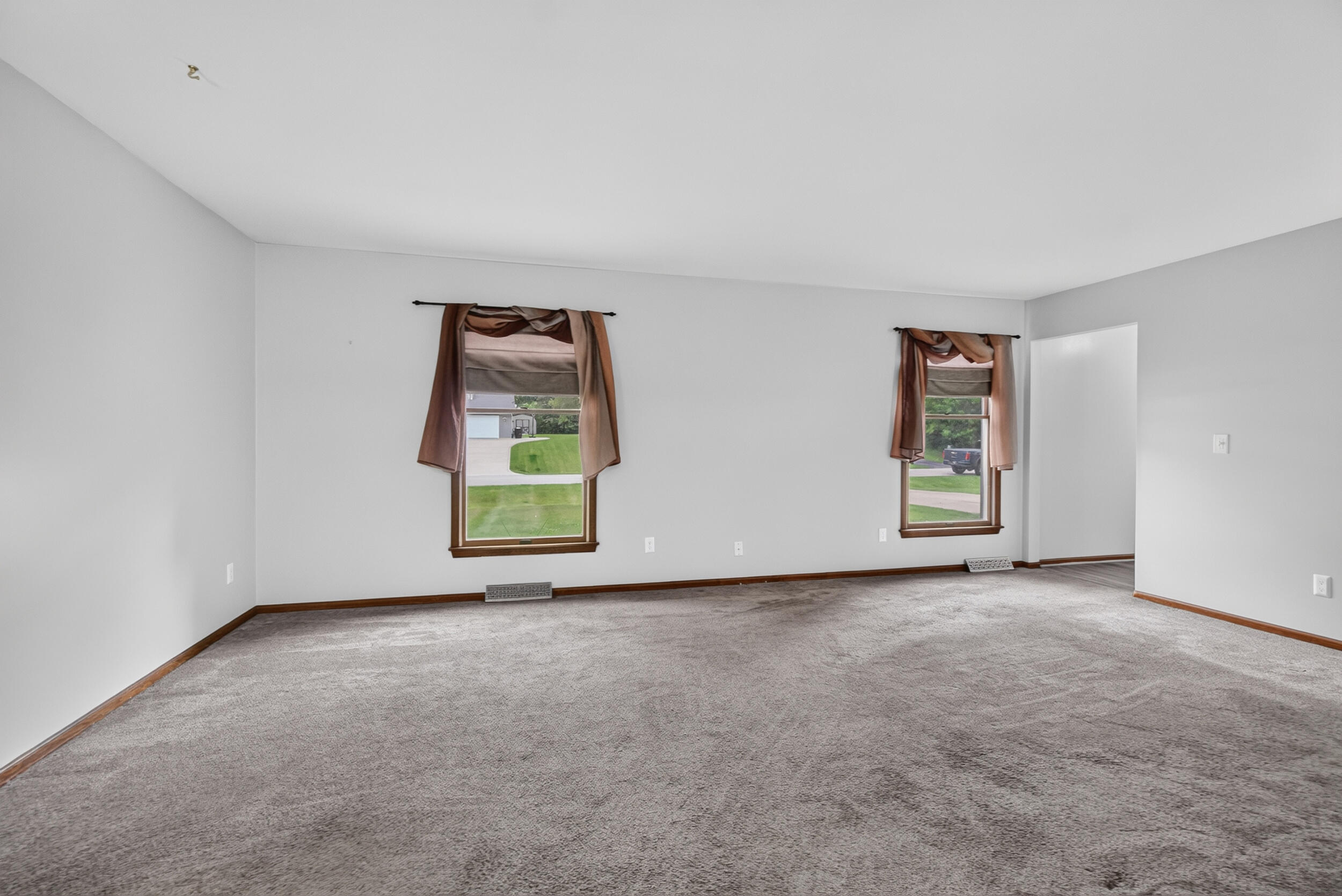 6276 Burning Tree Street Jackson, MI 49201 - Photo 8 of 61 16_6276 burning tree st jackson mi - 000