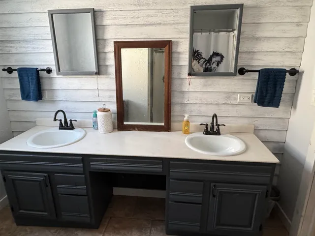 $165,000 | 115 North Grand Street, Livingston, WI 53554