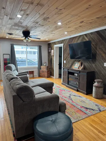 $165,000 | 115 North Grand Street, Livingston, WI 53554