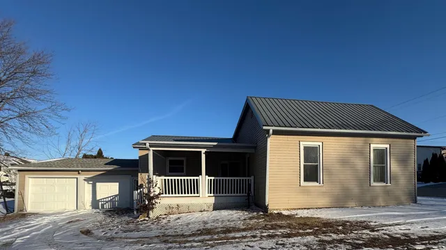 $165,000 | 115 North Grand Street, Livingston, WI 53554