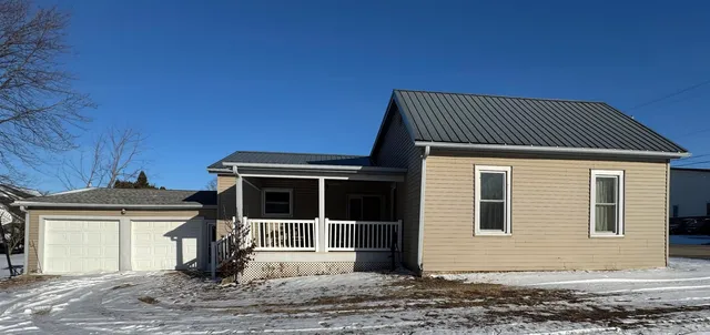 $165,000 | 115 North Grand Street, Livingston, WI 53554