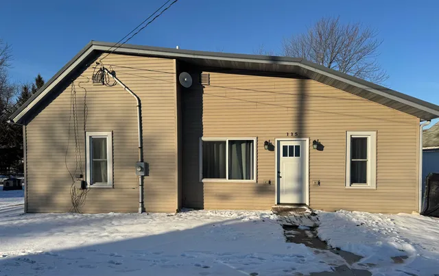 $165,000 | 115 North Grand Street, Livingston, WI 53554