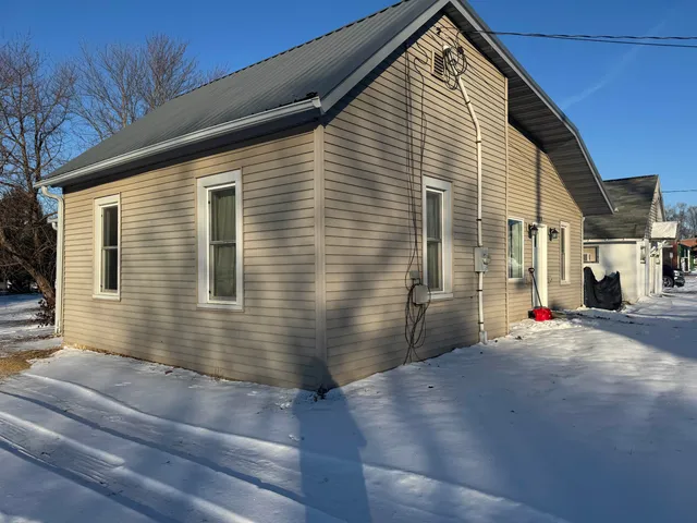 $165,000 | 115 North Grand Street, Livingston, WI 53554