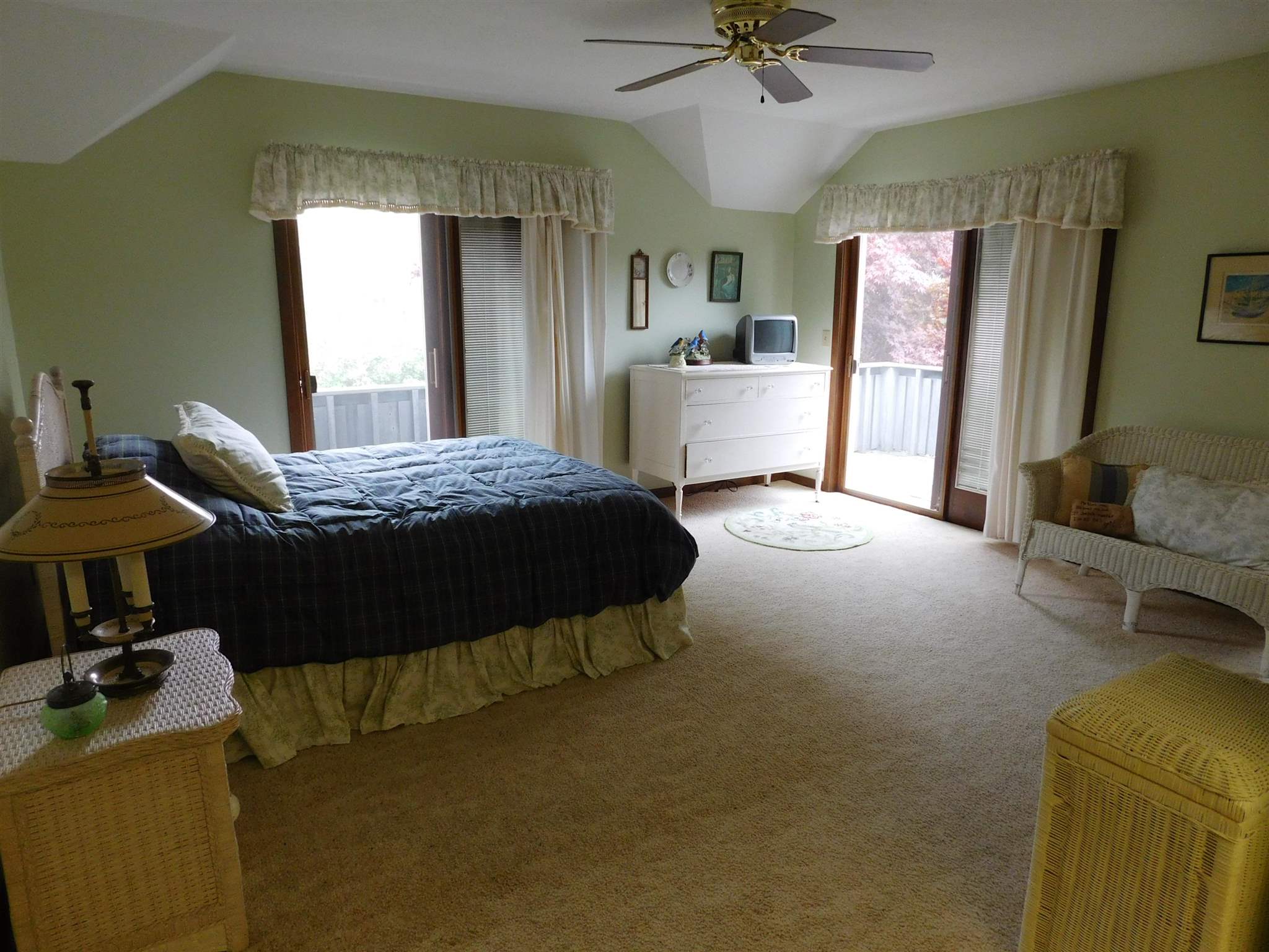 8216 East North Road Syracuse, IN 46567 - Photo 16 of 36 Gallery Image 16