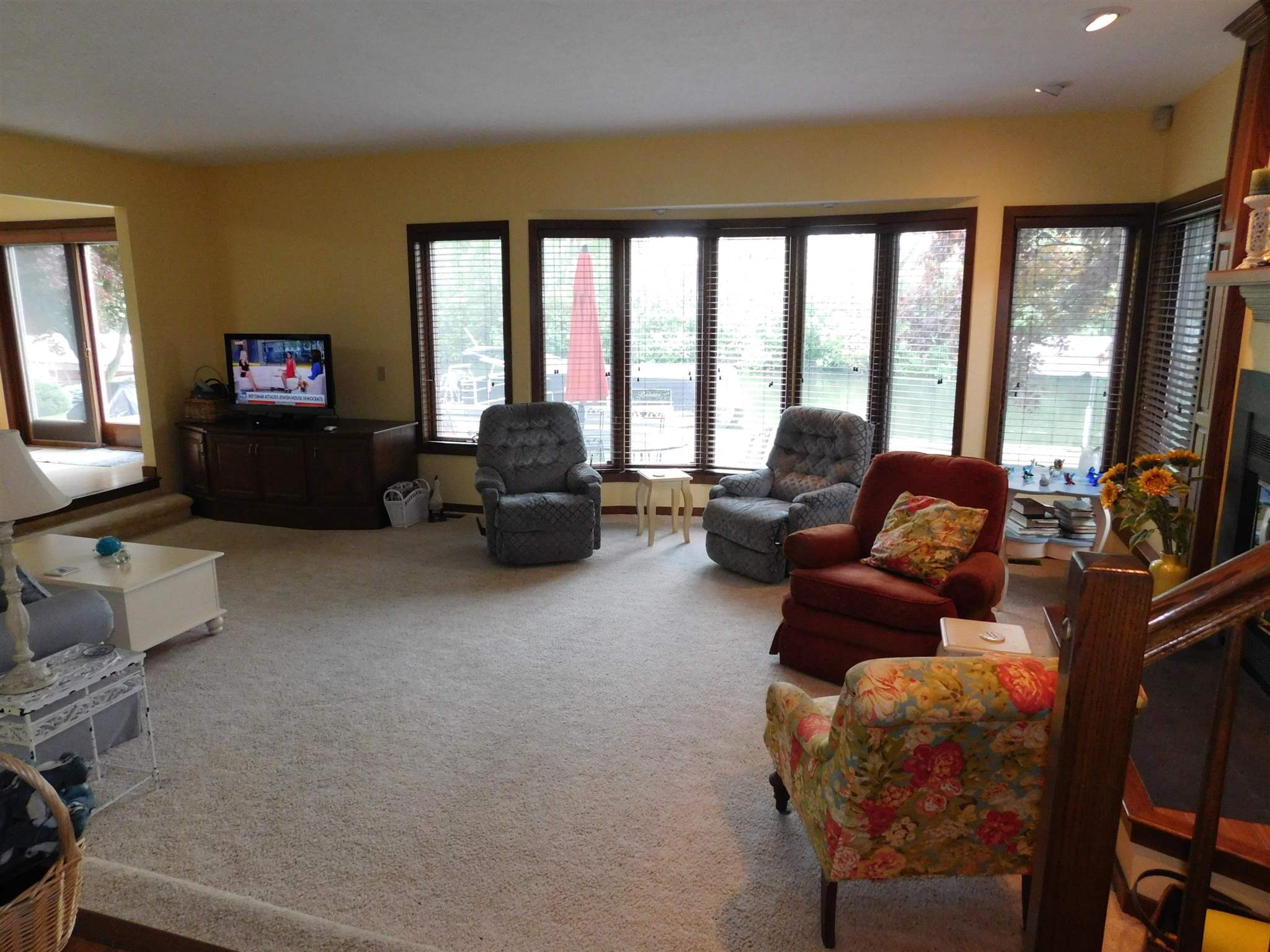 8216 East North Road Syracuse, IN 46567 - Photo 9 of 36 Gallery Image 9