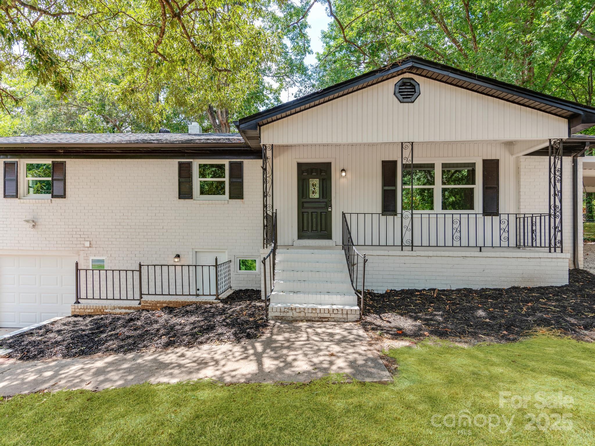 1919 Normandy Road Kannapolis, NC 28081 - Photo 3 of 33 Gallery Image 3