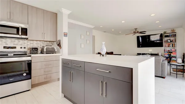 $3,900 | 1237 Northwest 125th Terrace, Sunrise, FL 33323