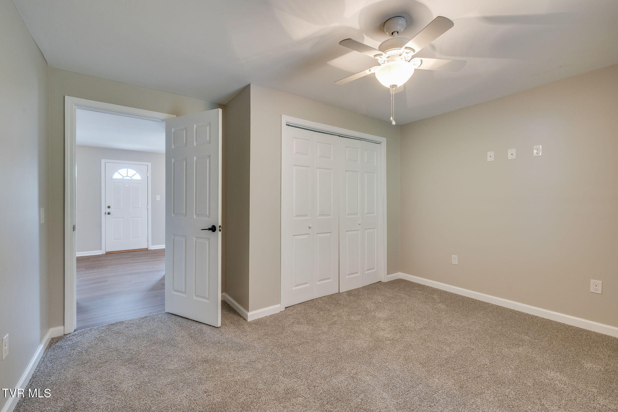 1263 Summerville Road Kingsport, TN 37663 - Photo 18 of 37 017