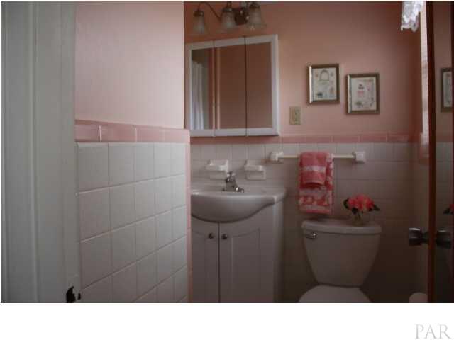 4877 Cerny Road Pensacola, FL 32526 - Photo 16 of 23 Master Bath