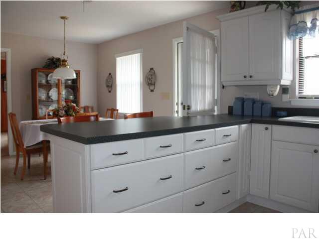 4877 Cerny Road Pensacola, FL 32526 - Photo 8 of 23 Nice Cabinets