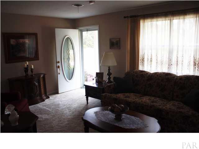 4877 Cerny Road Pensacola, FL 32526 - Photo 9 of 23 Living Room