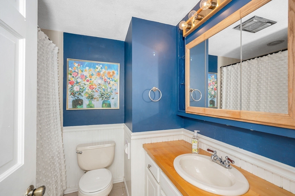 54 Pleasant Valley Road Amesbury, MA 01913 - Photo 16 of 42 Gallery Image 16