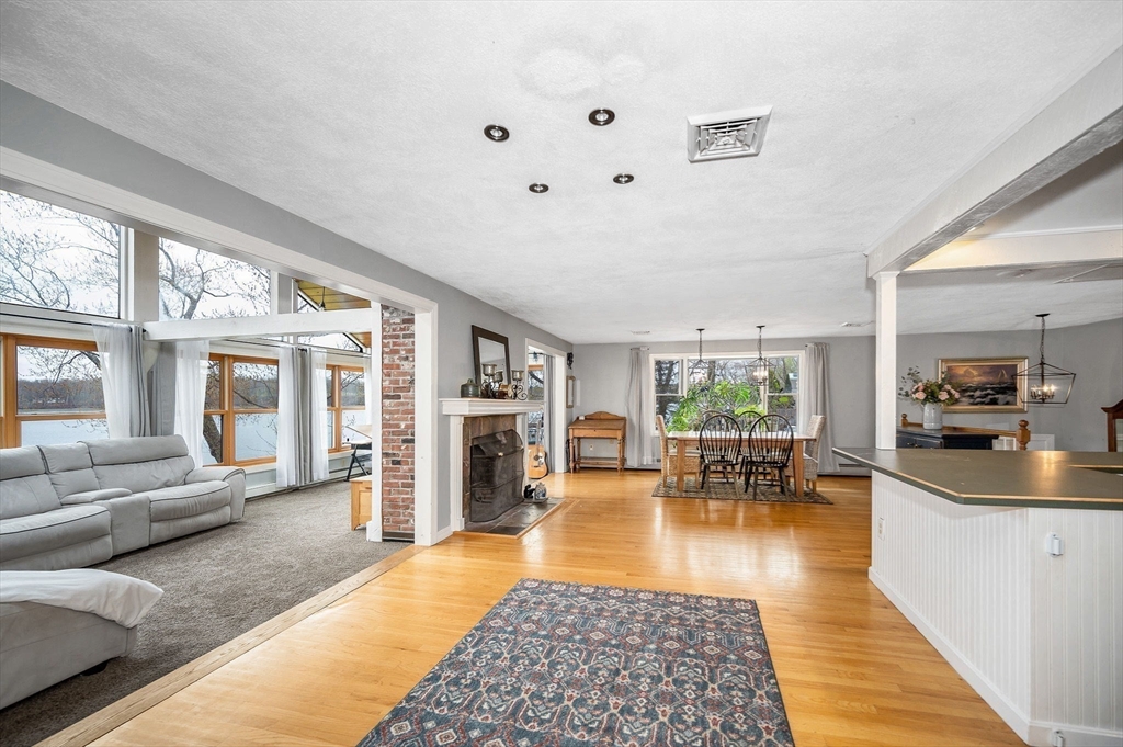 54 Pleasant Valley Road Amesbury, MA 01913 - Photo 4 of 42 Gallery Image 4