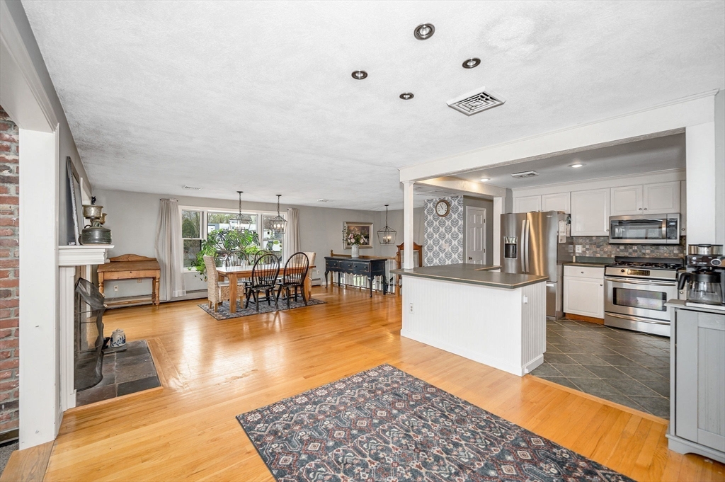 54 Pleasant Valley Road Amesbury, MA 01913 - Photo 5 of 42 Gallery Image 5