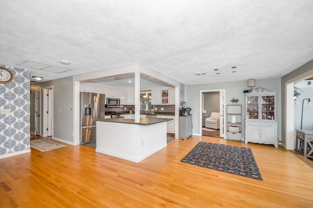 54 Pleasant Valley Road Amesbury, MA 01913 - Photo 6 of 42 Gallery Image 6