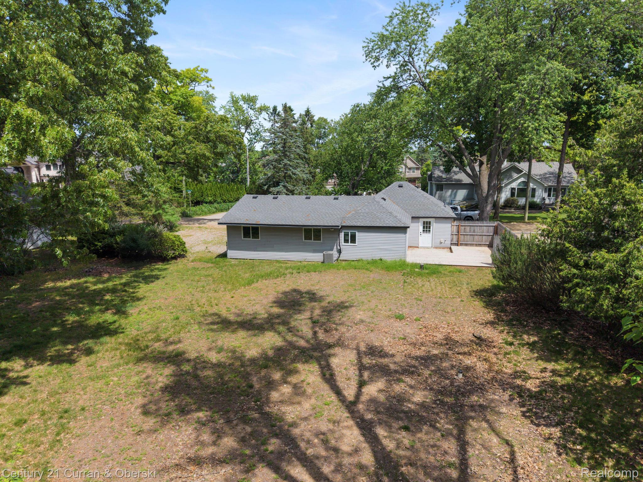 2374 Lakena Road West Bloomfield, MI 48324 - Photo 51 of 60 51-web-or-mls-DJI_20260604145607_0024_D.jpg