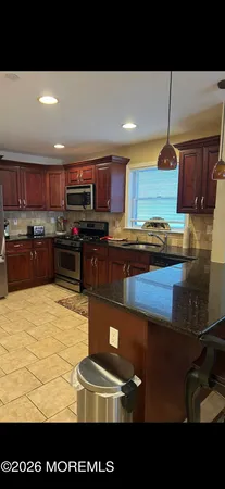 $2,400 | 132 Hancock Avenue, Unit 3, Seaside Heights, NJ 08751
