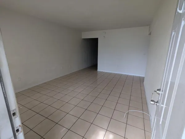 $280,000 | 17367 Southwest 95th Avenue, Unit 17367, Palmetto Bay, FL 33157