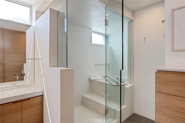 $39,500 | 27 Driftwood Street, Marina del Rey, CA 90292