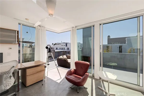 $39,500 | 27 Driftwood Street, Marina del Rey, CA 90292