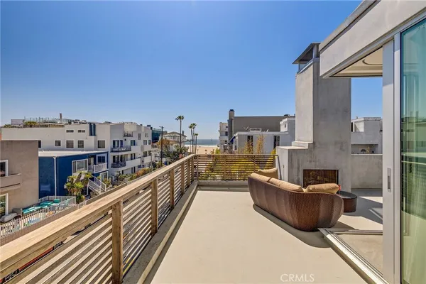 $39,500 | 27 Driftwood Street, Marina del Rey, CA 90292