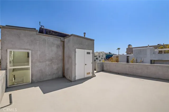 $39,500 | 27 Driftwood Street, Marina del Rey, CA 90292