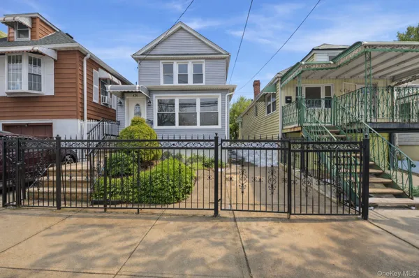 $769,000 | 424 Thieriot Avenue | Harding Park