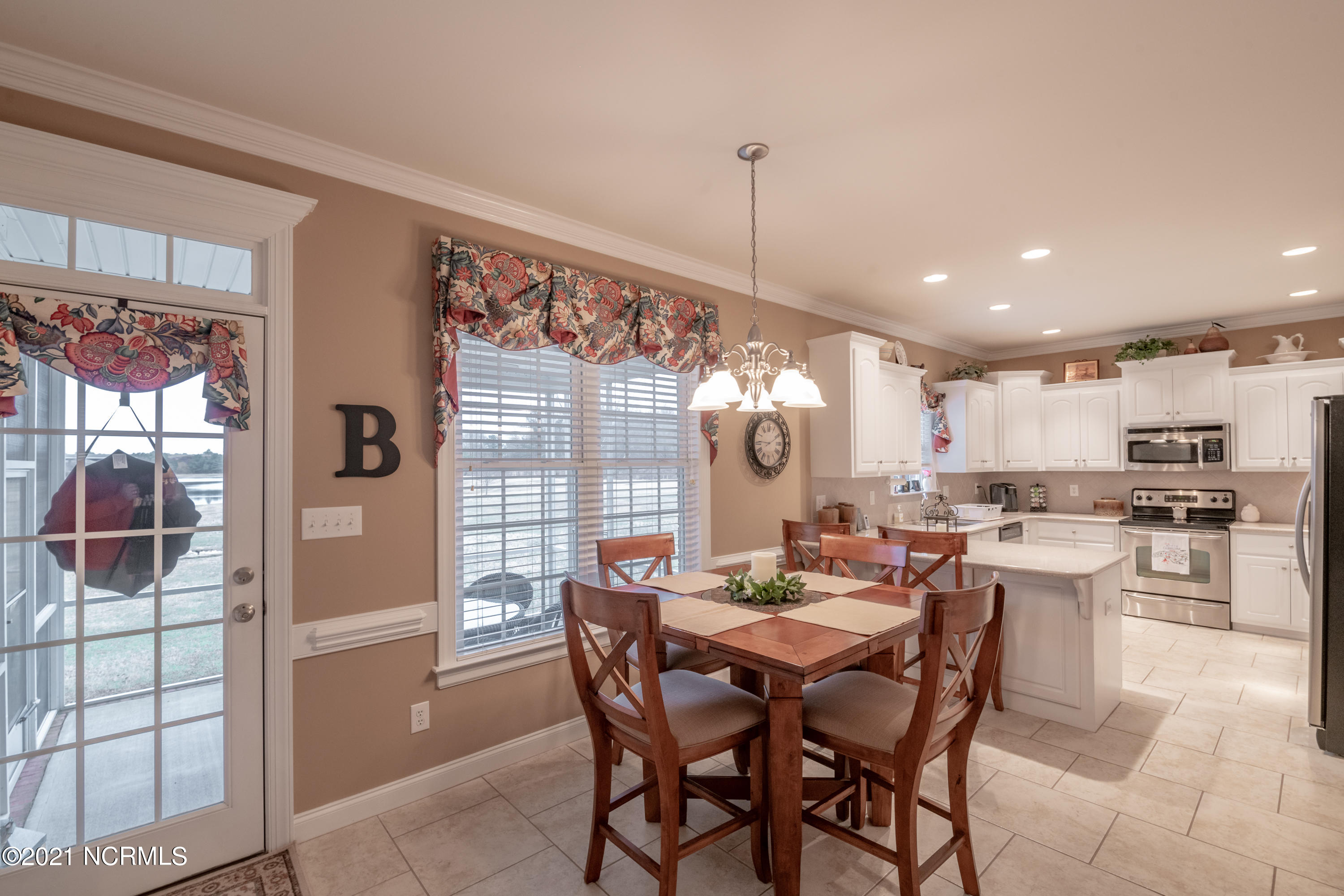 4265 Frank Price Church Road Wilson, NC 27893 - Photo 12 of 60 BREAKFAST AREA