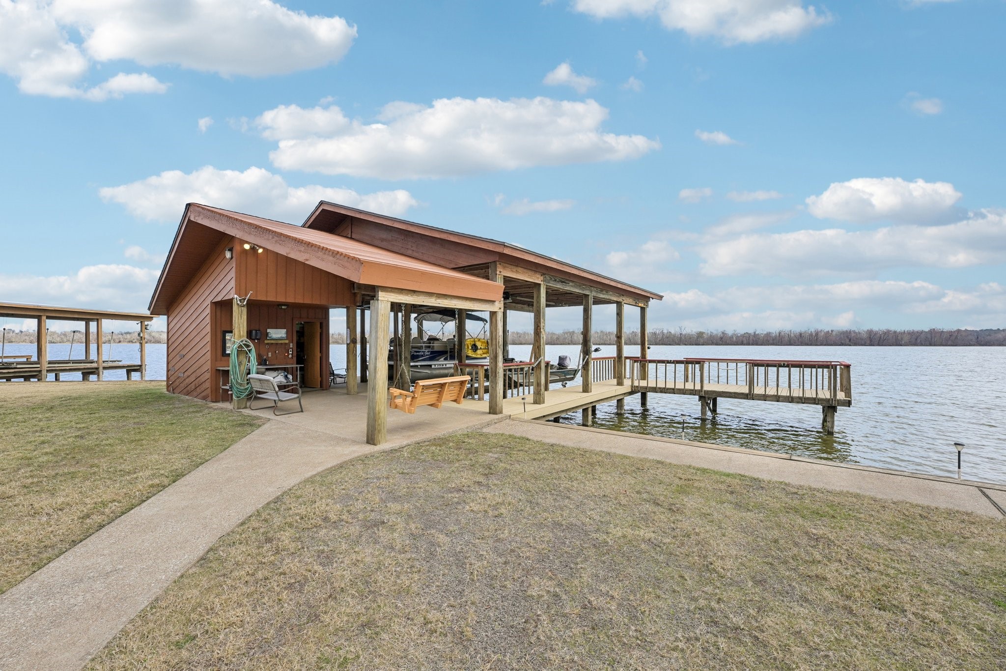94 Lakeview Drive Huntsville, TX 77320 - Photo 30 of 45 Boat House