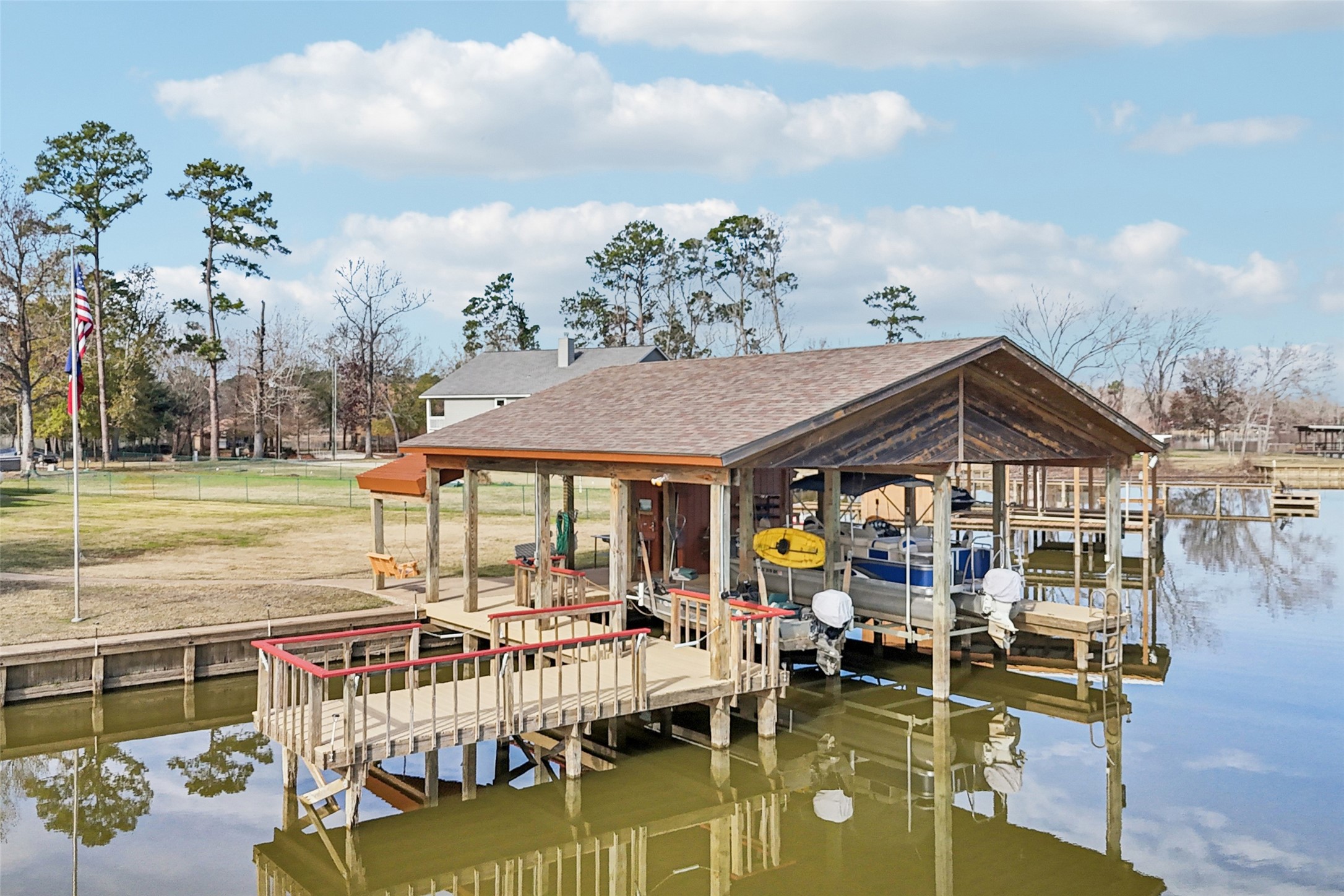 94 Lakeview Drive Huntsville, TX 77320 - Photo 31 of 45 Boat House