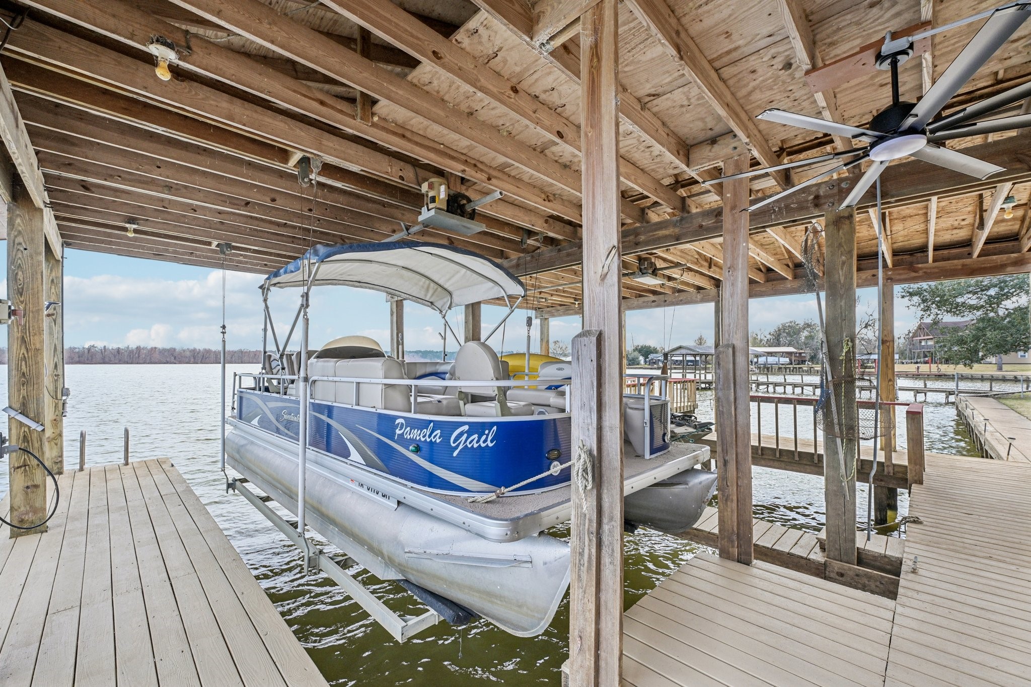 94 Lakeview Drive Huntsville, TX 77320 - Photo 37 of 45 Boat House with Boats available for Purchase