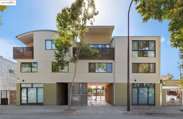 $899,000 | 1406 San Pablo Avenue, Unit A, Berkeley, CA 94702
