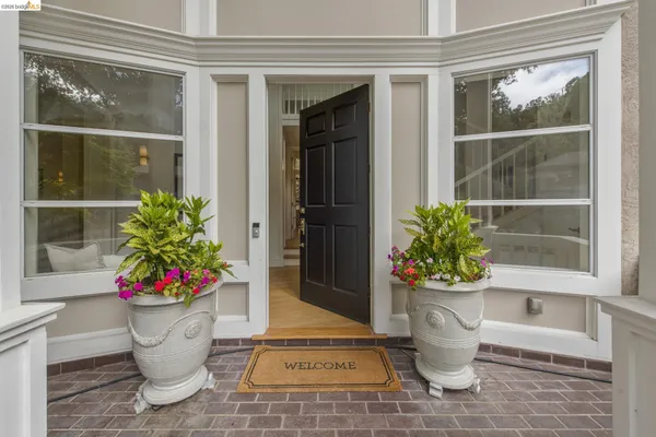 $2,795,000 | 23 Valant Place, Piedmont, CA 94610