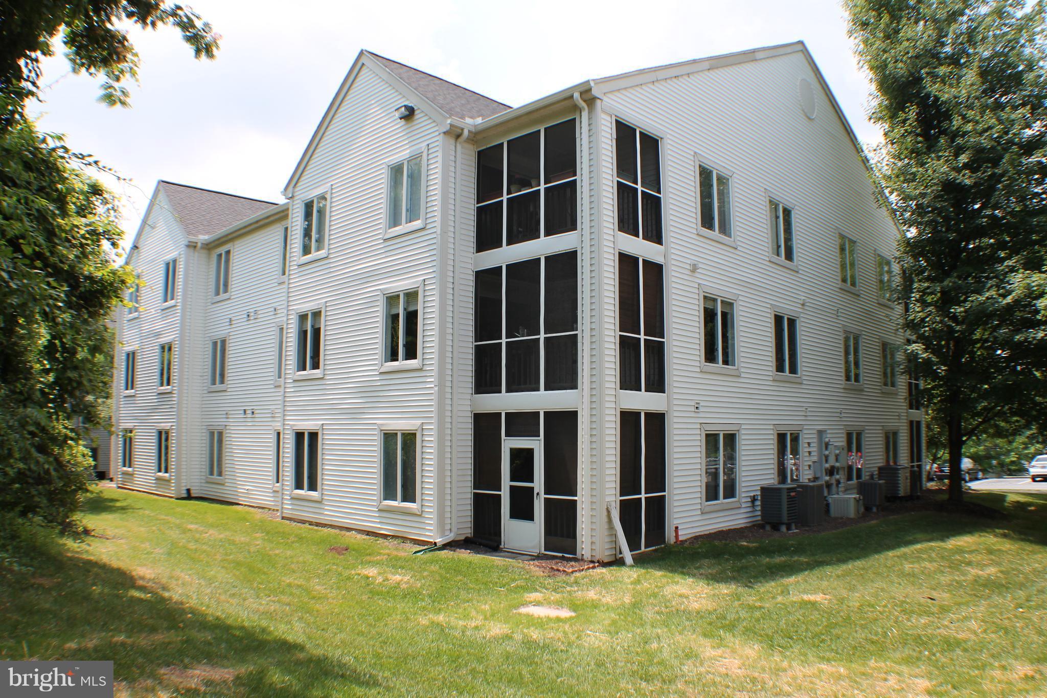 425 Pleasanton Road, Unit C12 Westminster, MD 21157 - Photo 13 of 30 Corner Unit with Screened Porch