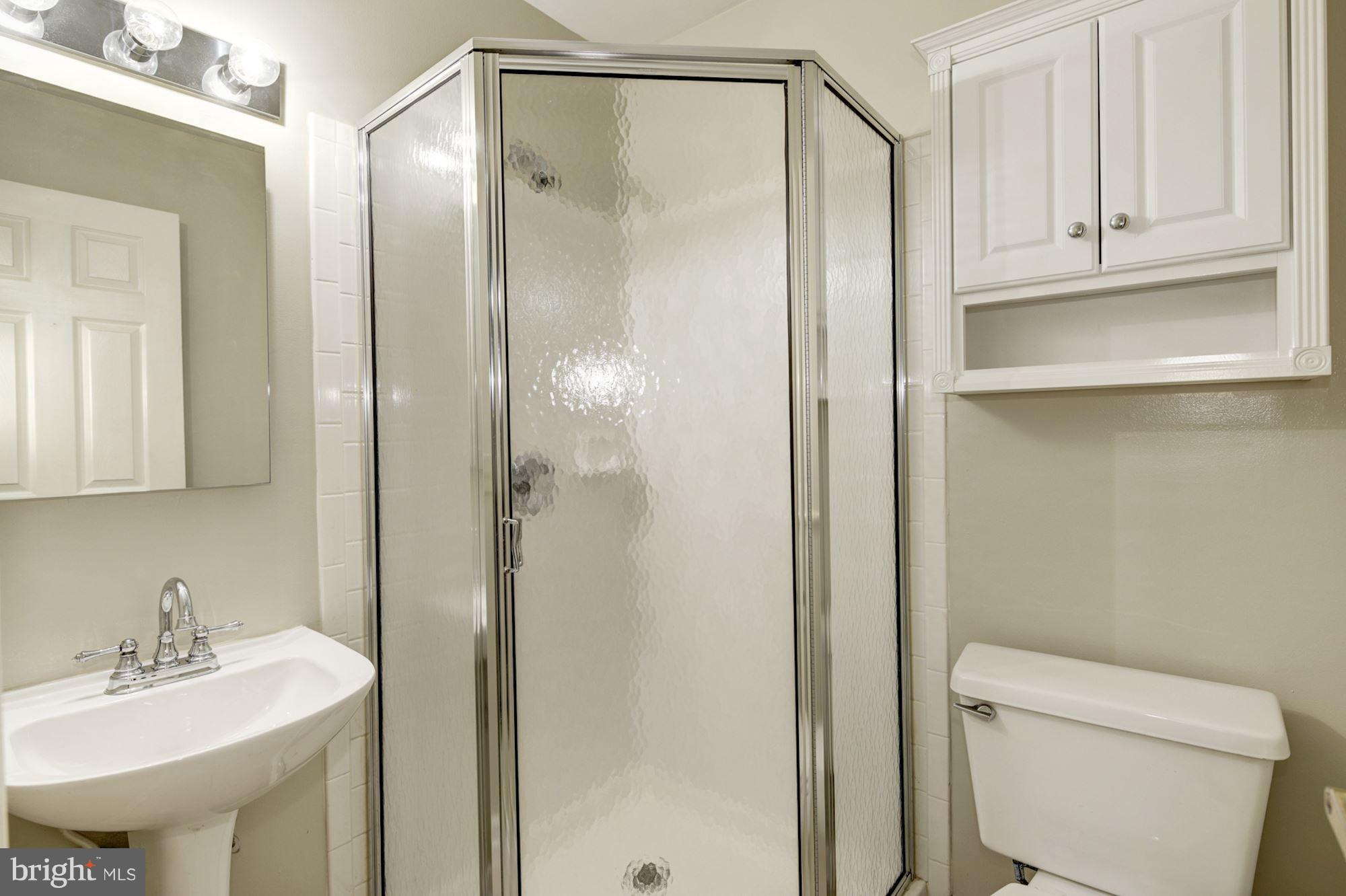 425 Pleasanton Road, Unit C12 Westminster, MD 21157 - Photo 18 of 30 Hall Bath w/Ceramic Tile