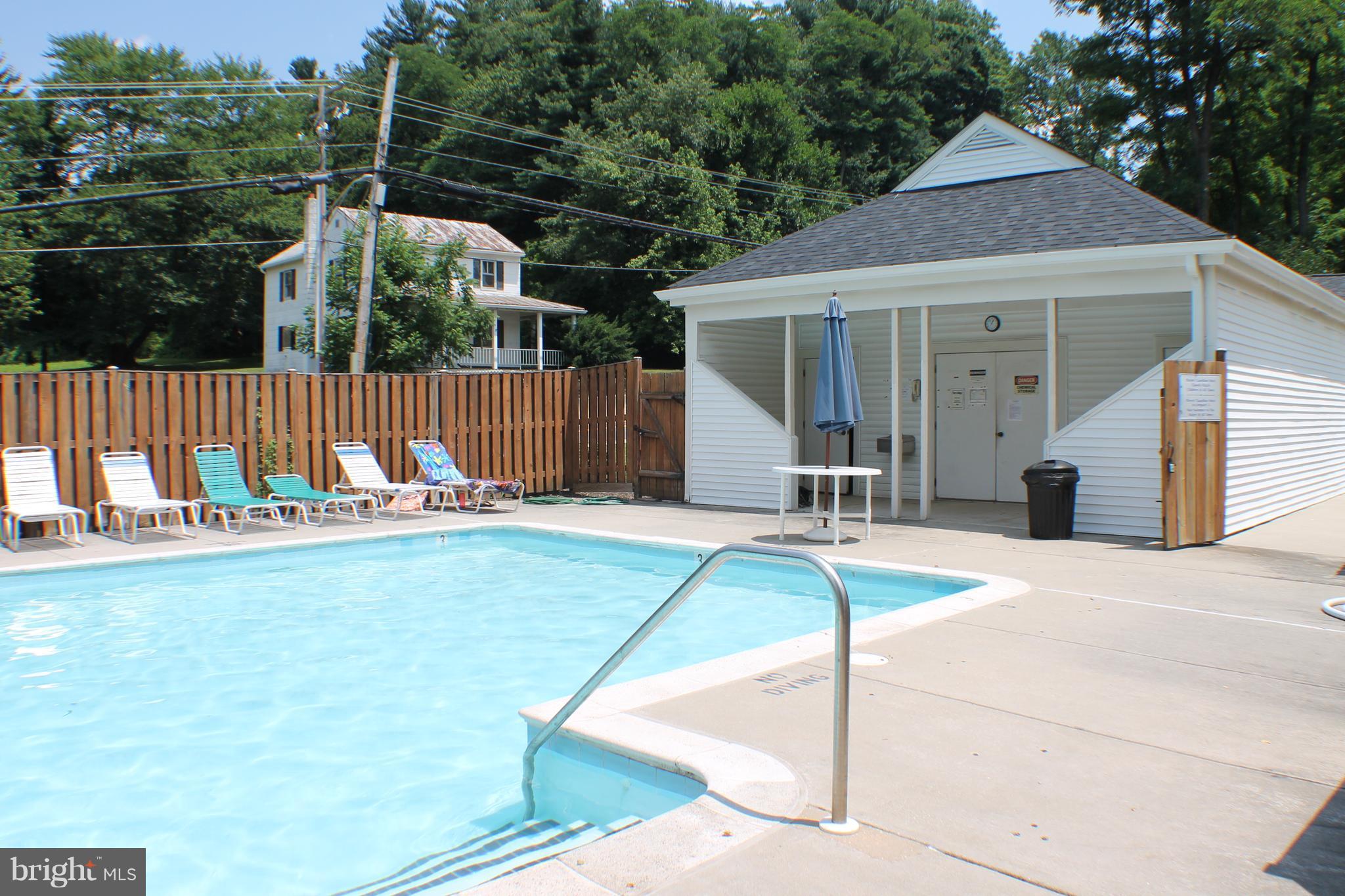425 Pleasanton Road, Unit C12 Westminster, MD 21157 - Photo 30 of 30 Community Pool