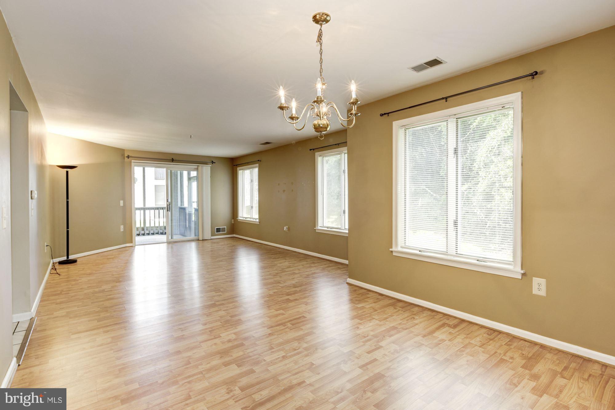 425 Pleasanton Road, Unit C12 Westminster, MD 21157 - Photo 9 of 30 Open & Sunny