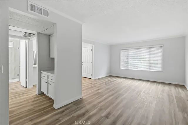 $2,100 | 1422 Cabrillo Park Drive, Unit B, Santa Ana, CA 92701