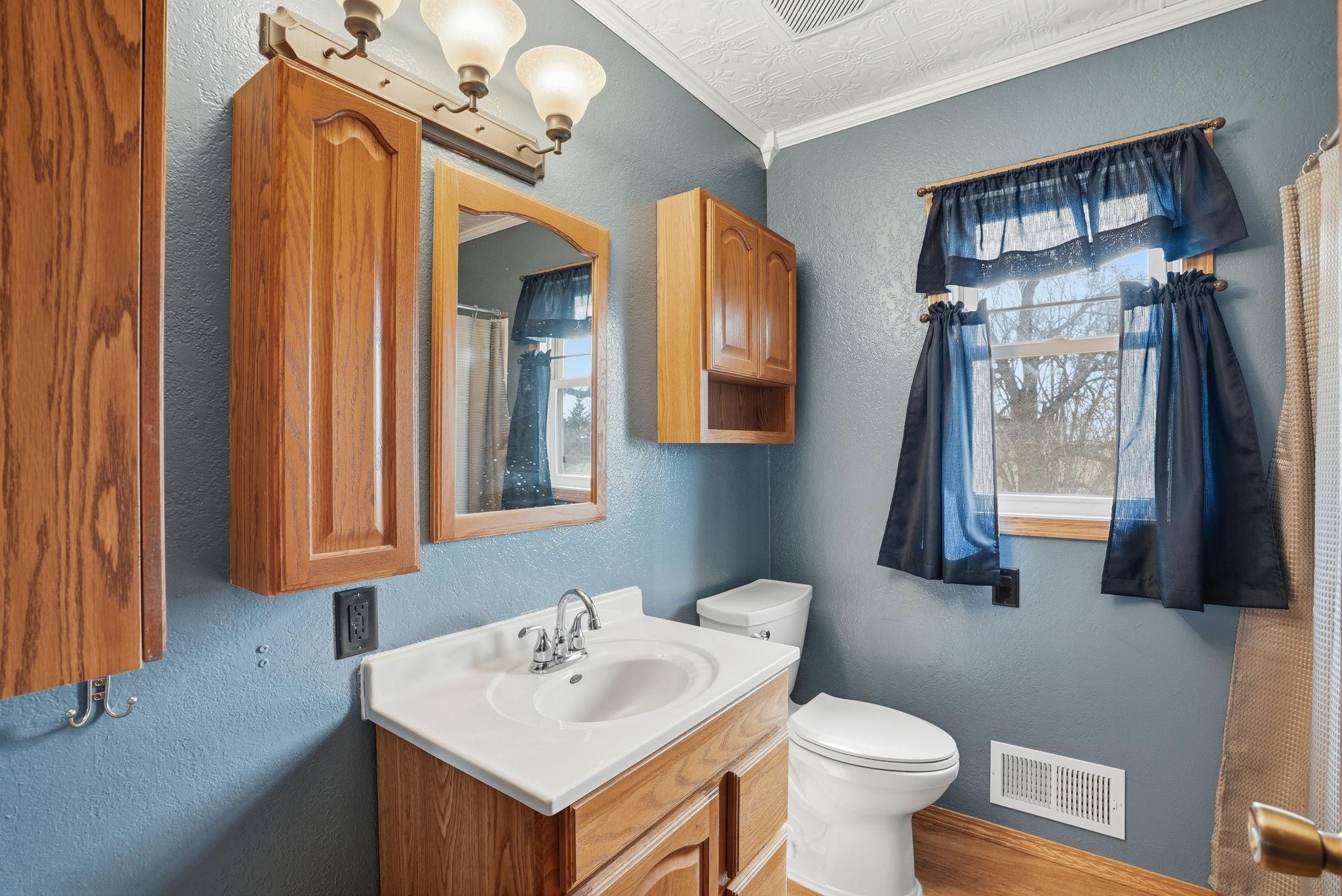 28761 Sleepy Hollow Road Winthrop, MN 55396 - Photo 11 of 33