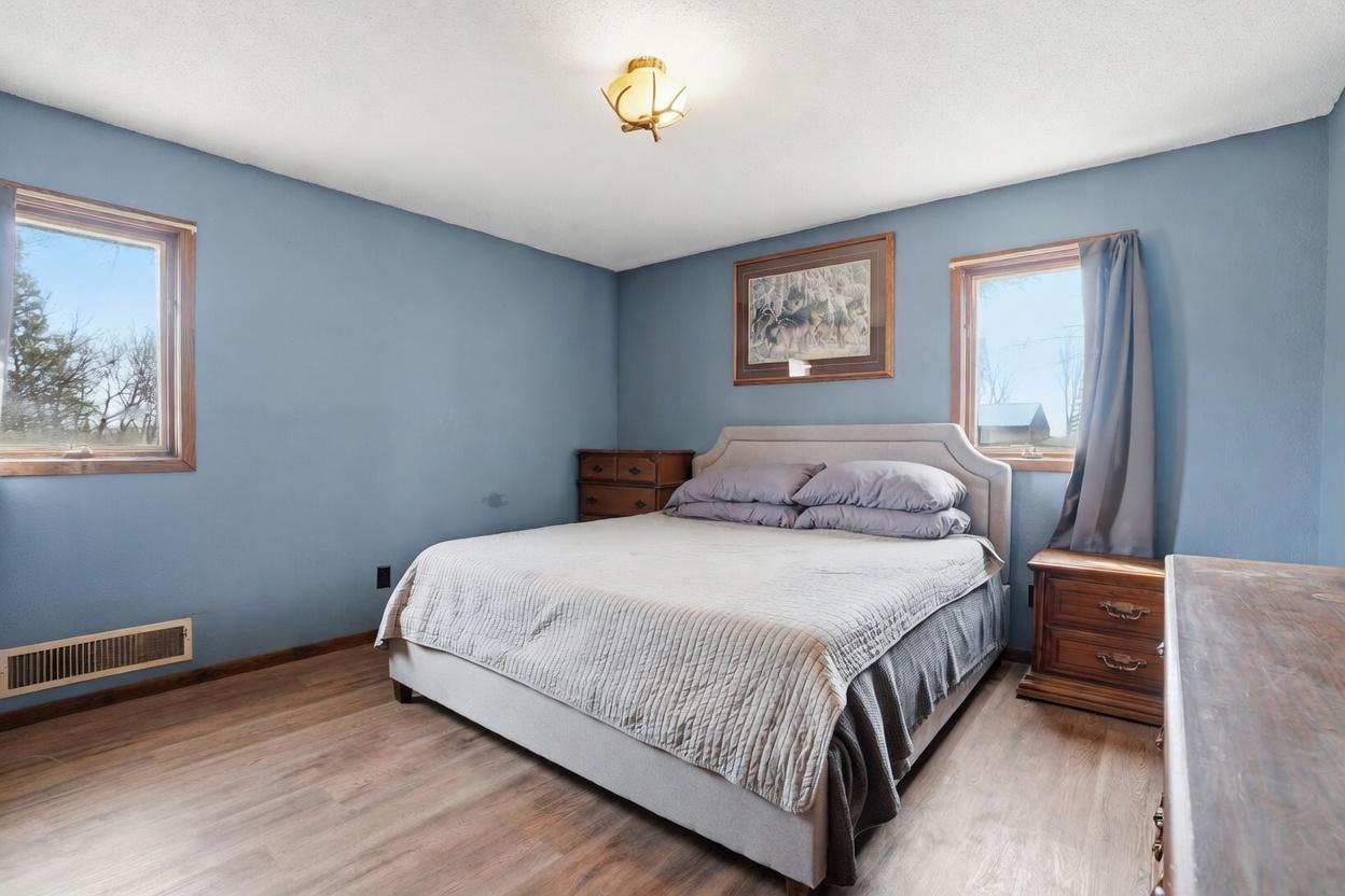 28761 Sleepy Hollow Road Winthrop, MN 55396 - Photo 14 of 33