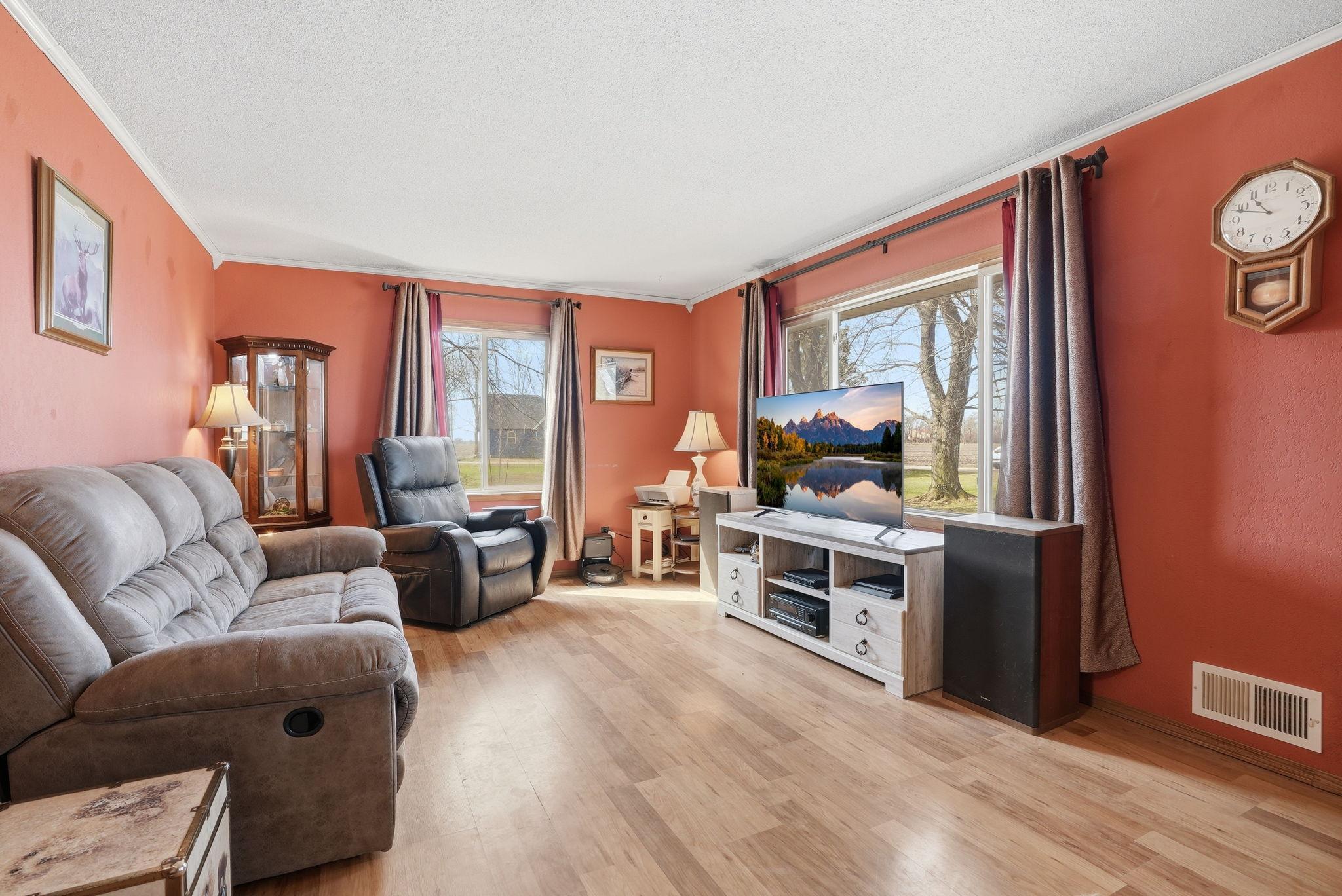 28761 Sleepy Hollow Road Winthrop, MN 55396 - Photo 9 of 33