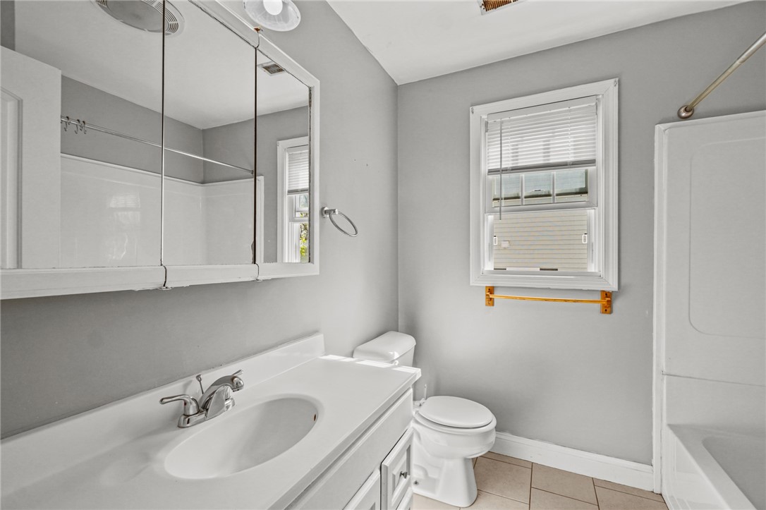 44 Ridgeway Avenue Providence, RI 02909 - Photo 16 of 24