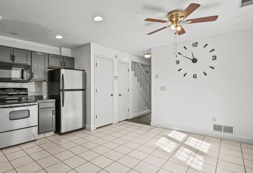 44 Ridgeway Avenue Providence, RI 02909 - Photo 20 of 24