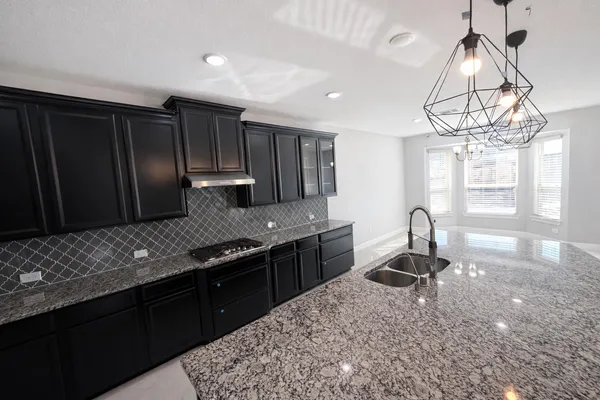 $5,500 | 2406 Trocadero Lane, League City, TX 77573