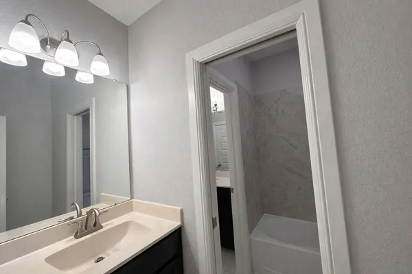 $5,500 | 2406 Trocadero Lane, League City, TX 77573