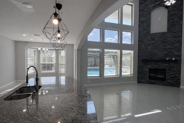 $5,500 | 2406 Trocadero Lane, League City, TX 77573